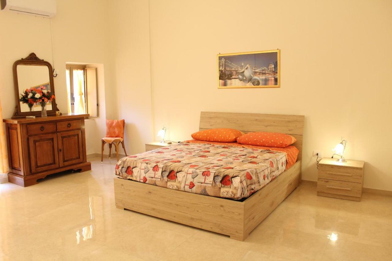 House Adrian Apartman Nápoly Kültér fotó